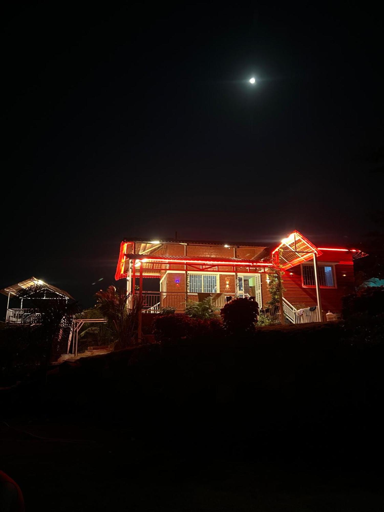 Veera Farmhouse,Villa Kolhapur Bagian luar foto