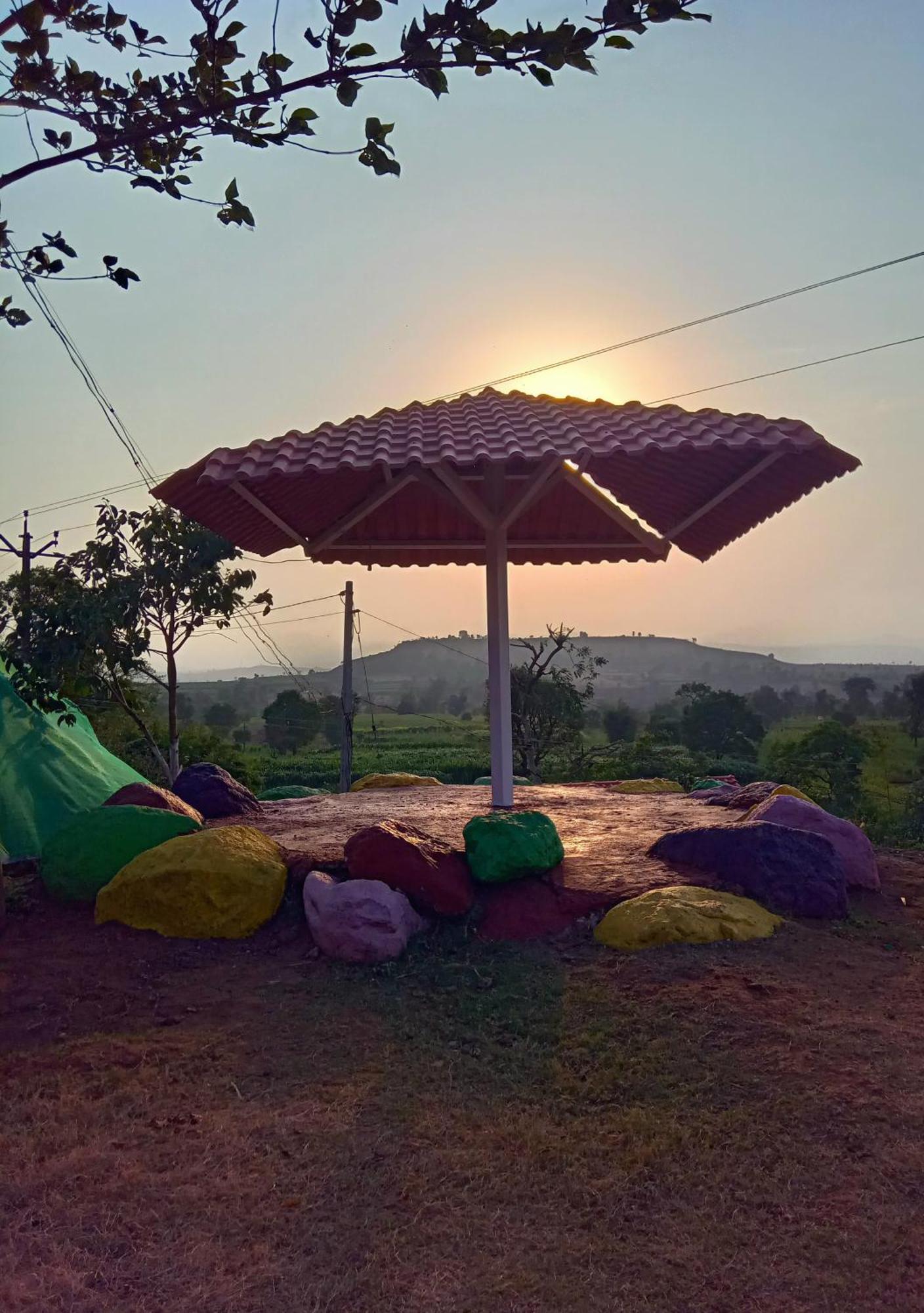Veera Farmhouse,Villa Kolhapur Bagian luar foto